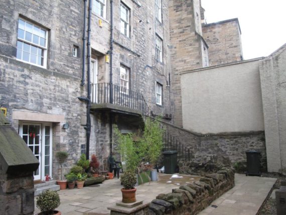 2 Bedroom Flat